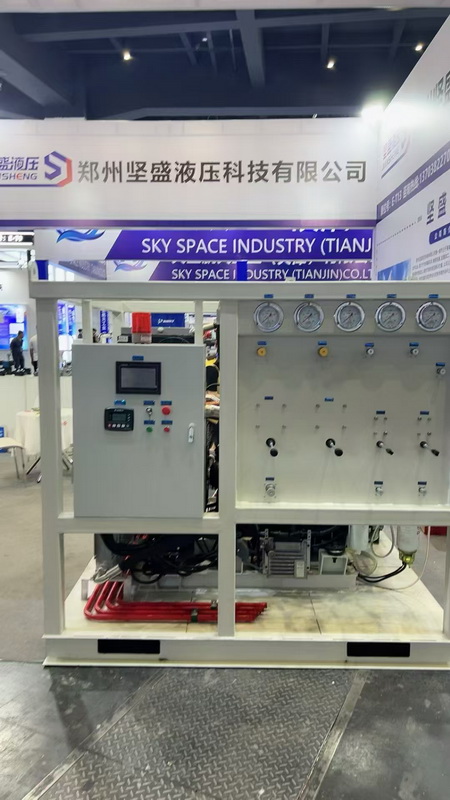 �߶����ܻ�Һѹվ